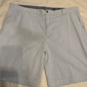 Vineyard Vines Light Blue Striped Men's Shorts